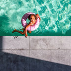 Children playing together with multiple Swimrings