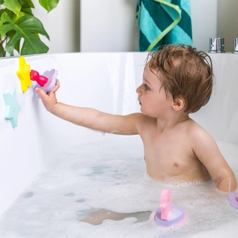 Fairy Pond set displayed in tub, showing all floating elements